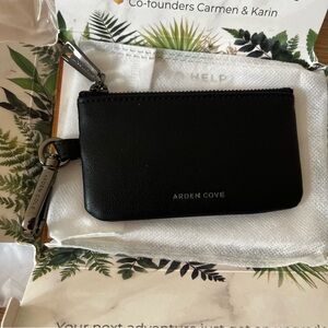 Arden Cove RFID BLOCKING CARD Pouch Black Leather NOE ZIPPERED Gunmetal